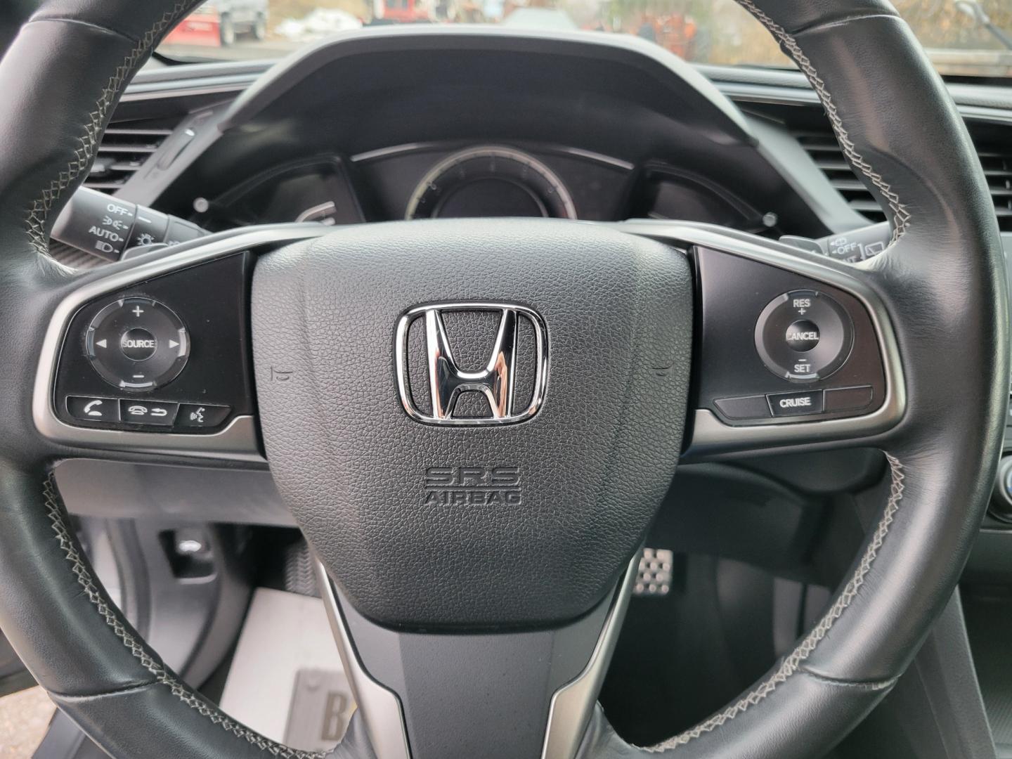 2018 Grey /Black Honda Civic Sport (SHHFK7H40JU) with an 1.5L I4 Turbo engine, Automatic transmission, located at 450 N Russell, Missoula, MT, 59801, (406) 543-6600, 46.874496, -114.017433 - Photo#16